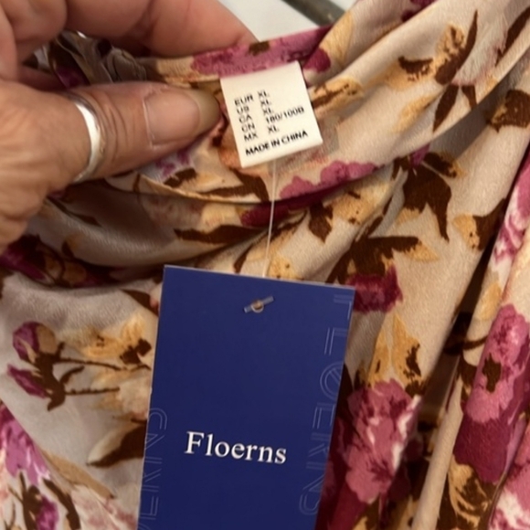 Floerns Dress - Picture 7 of 11